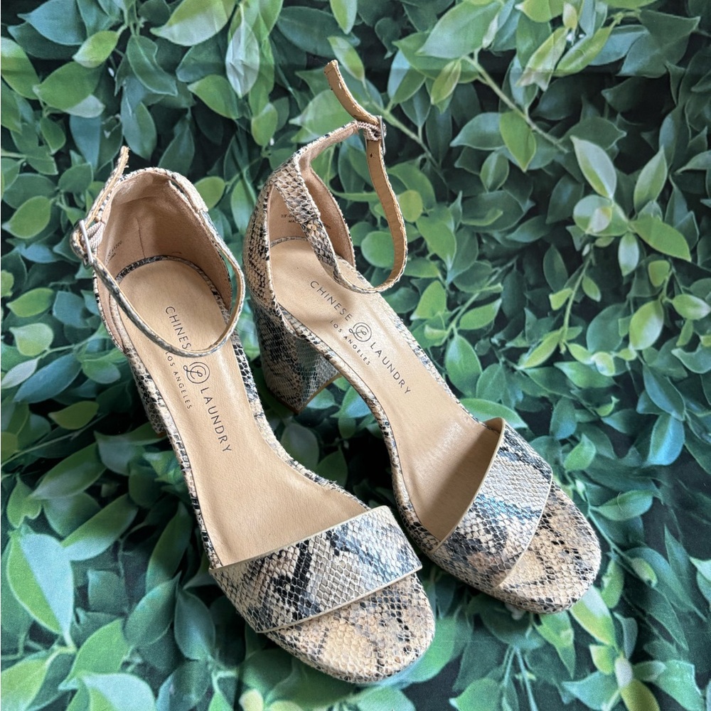 Chinese Laundry Snakeskin Heels 7.5